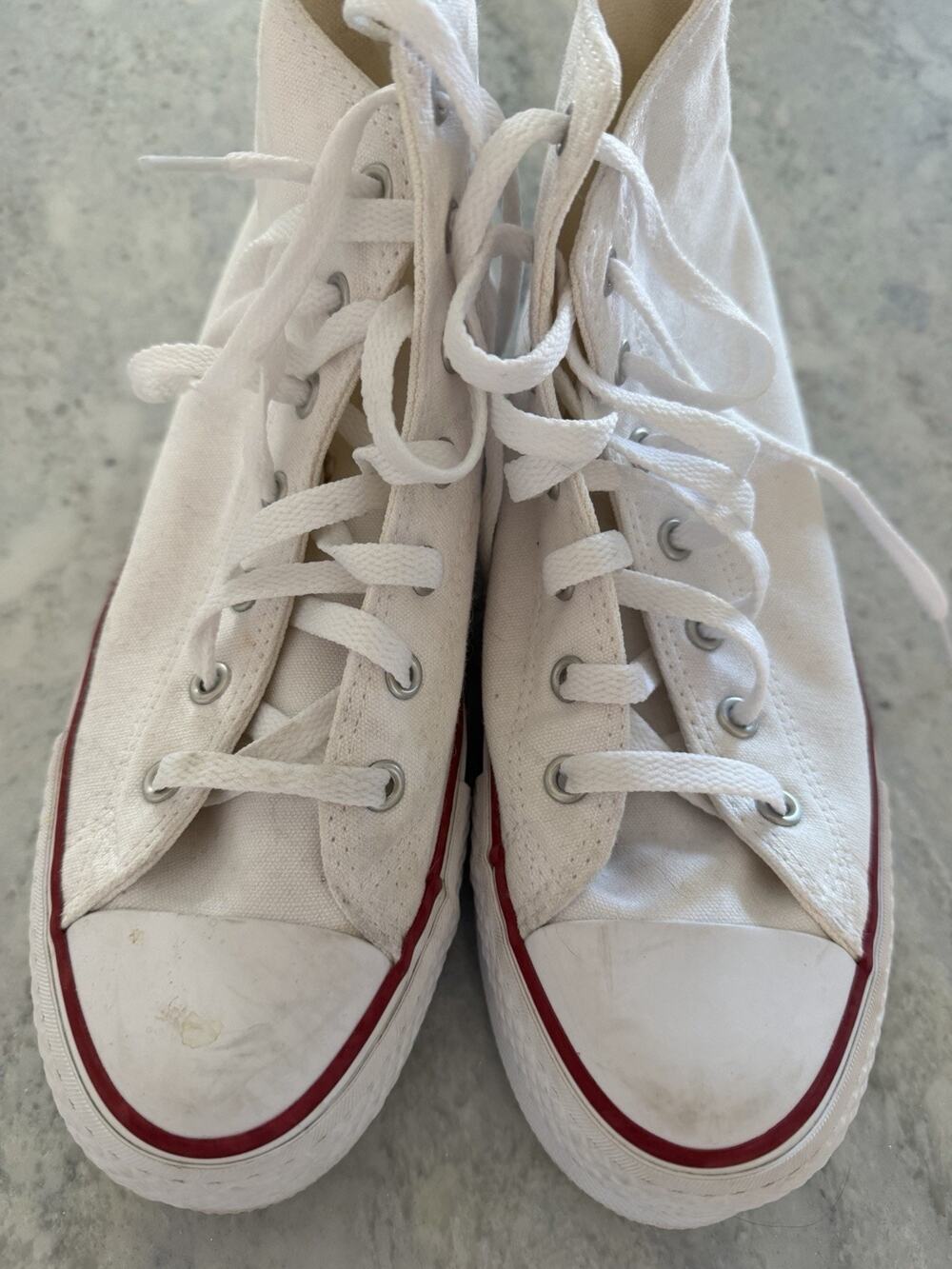 Converse Chuck Taylor All Star High Top White w/Red Trim Shoe Size 6 US